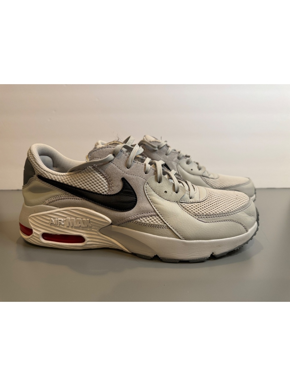 Nike Air Max Men's Running Shoes Size 10.5 Gray Black Red